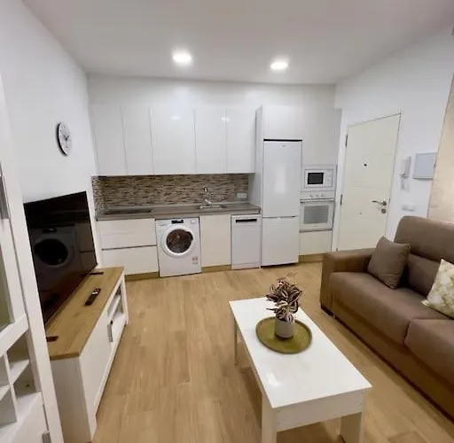 Rockside Residences La Linea Apartament *